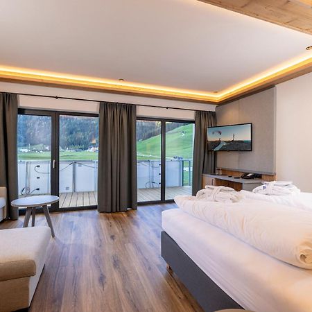 Thermal-Badhotel Kirchler Tux Dış mekan fotoğraf